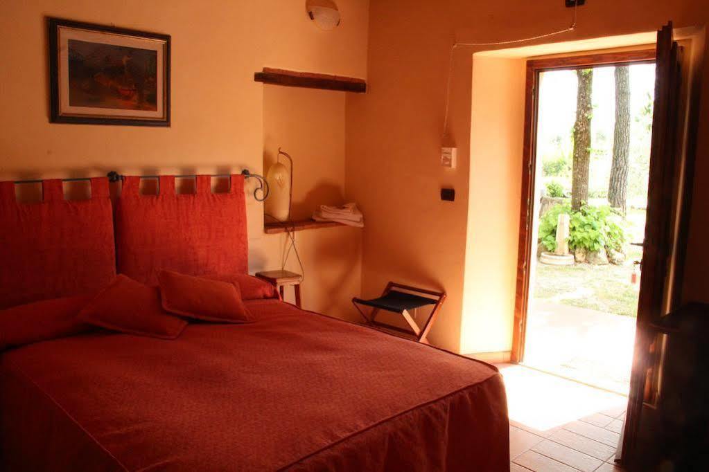 Agriturismo Il Castagnolino Сан Джиминяно Екстериор снимка